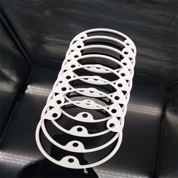 氧化鋯陶瓷燒結(jié)溫度和什么因素有關(guān)？